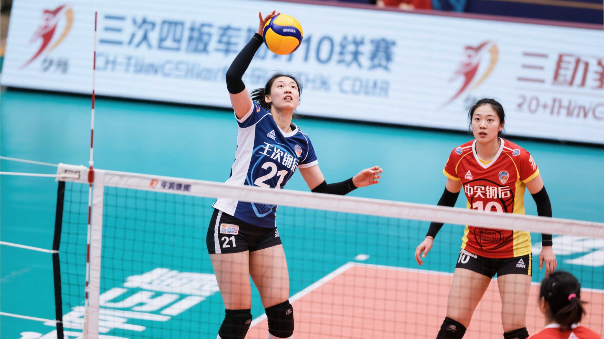 吴梦洁荣膺得分王，张籽萱斩获二传桂冠，国际排联盛赞中国双星！